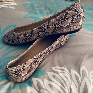 Women’s flats